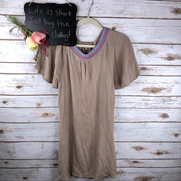 Umgee Tops - Umgee embroidered tie keyhole textured tunic top